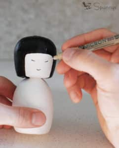 How to paint a kokeshi doll