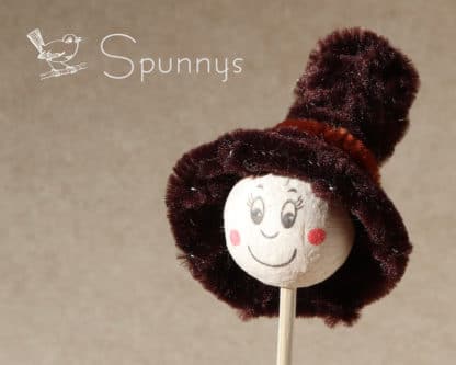 Spun cotton head happy face one inch with hat